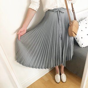 100% Silk Authentic Vintage Pleated Midi Tie Skirt